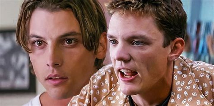 Are Billy and Stu brothers?