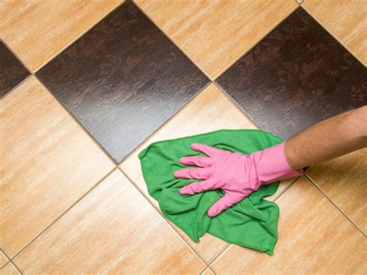 Can you use baking soda to clean tile floors?