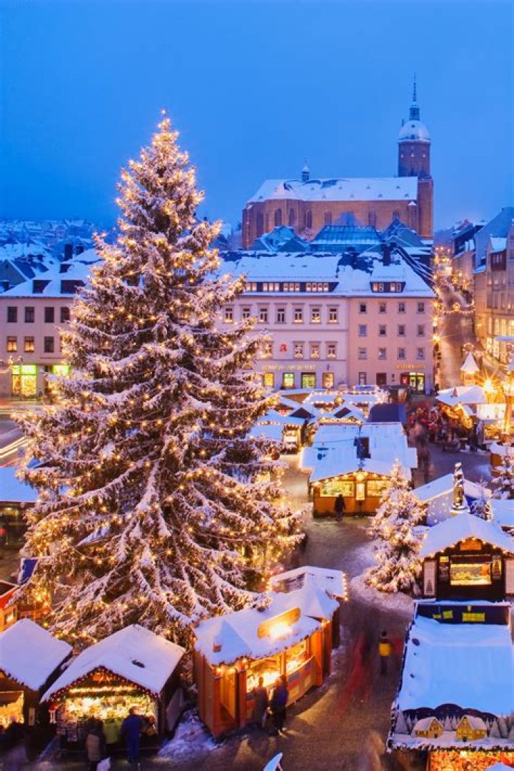 Do houses come on market after Christmas?