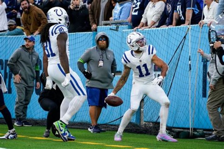 Do NFL players get free gear?