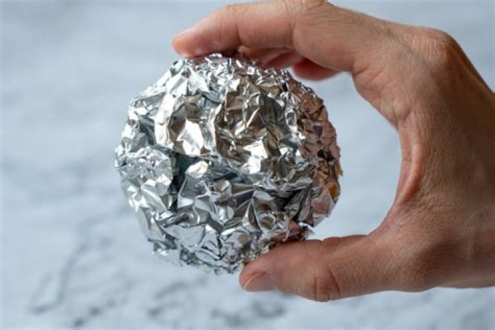 Do rats hate aluminum foil?