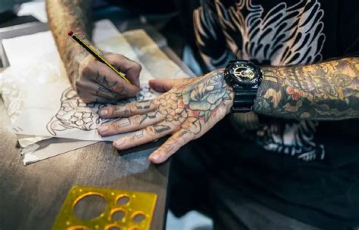 Do tattoo artist draw your tattoo?