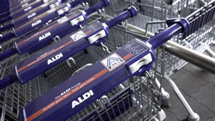 Do you have to pay to use Aldi carts?