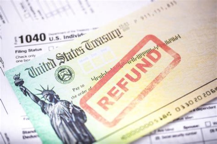 Does EIC delay 2022 refund?
