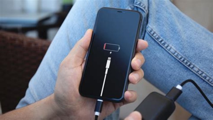 Does iPhone stop charging when fully charged?