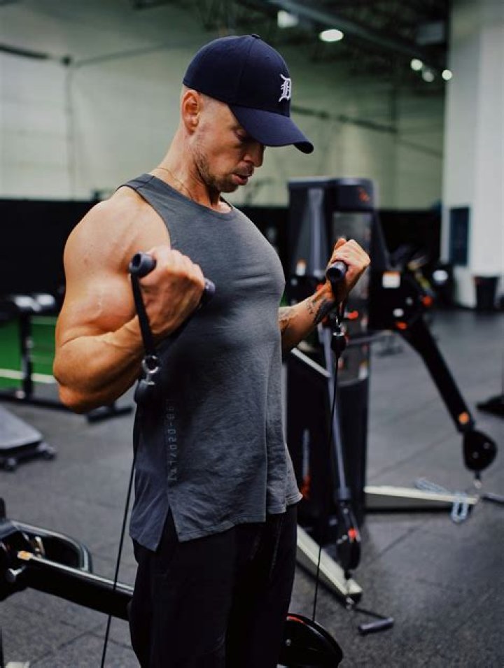 Does pizza build muscle?