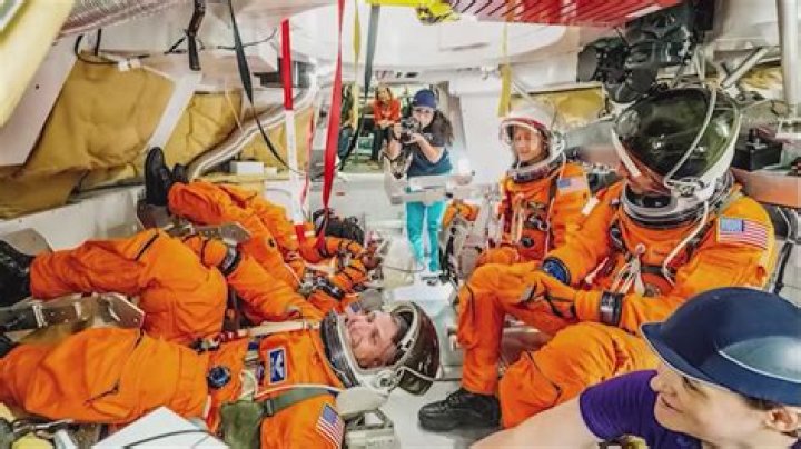 How do astronauts wipe their bum?