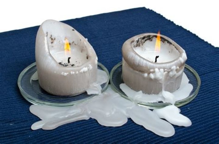 How do candles run out?