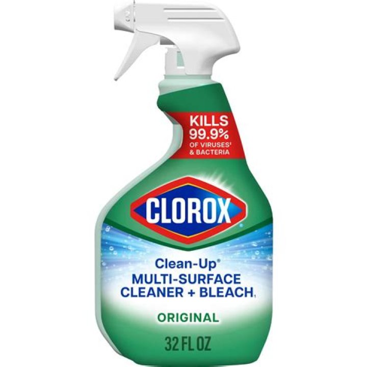 How do you clean a bathroom with bleach?