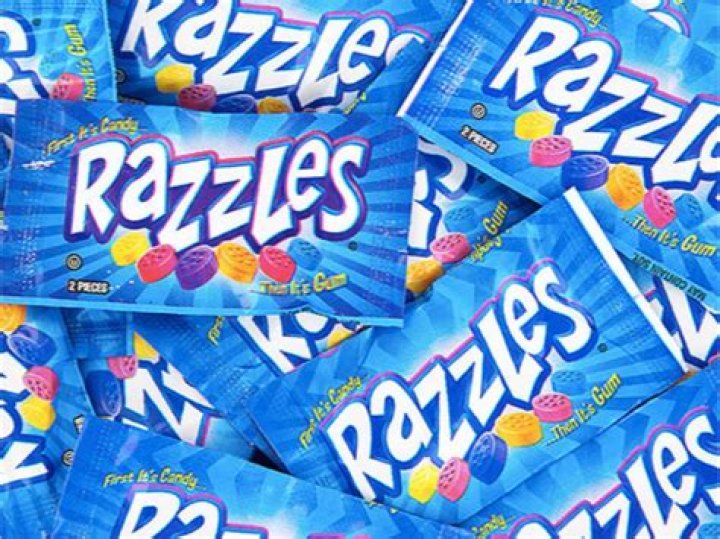 How do you eat Razzles?
