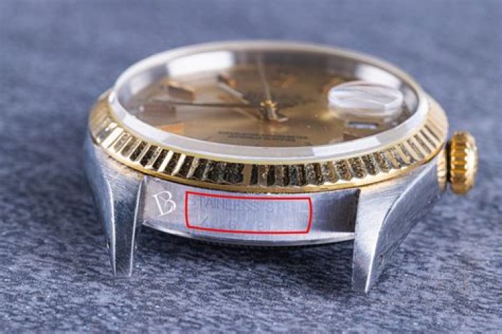 How do you know when a Rolex is fully wounded?