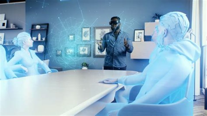 How does virtual reality games work?