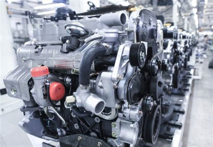 How long can Toyota engine last?