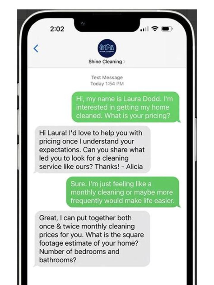 How long do messages stay on Messenger?