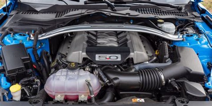 How many miles do Toyota engines last?