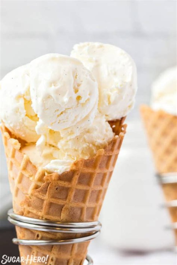 Is it OK to eat the glue on an ice cream cone?