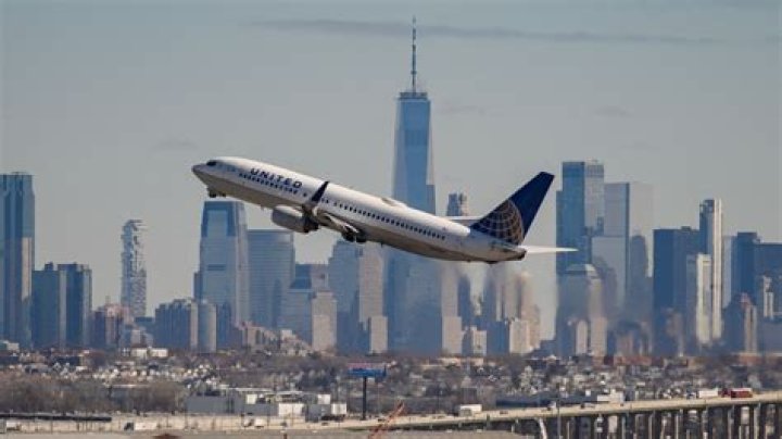 Is it true that flights are cheaper at midnight?
