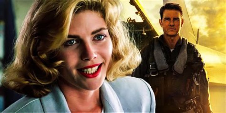 Is Kelly McGillis in Top Gun 2?