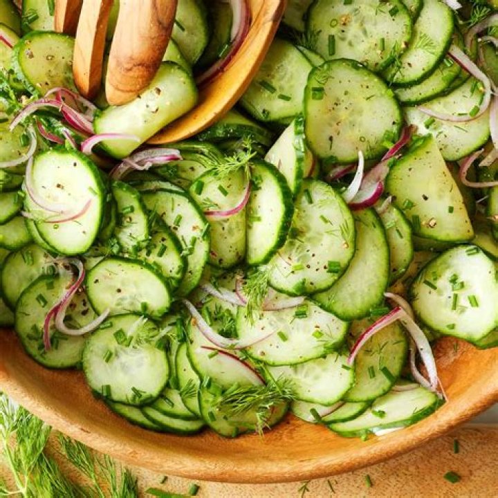 Is lime good for cucumbers?