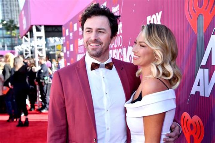 Is Stassi's Beau rich?