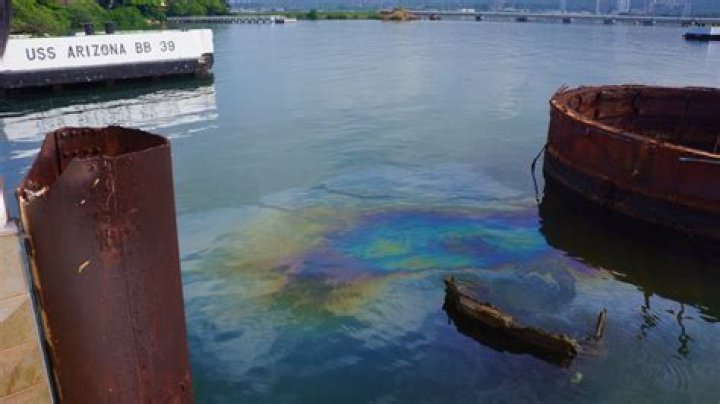 Is the USS Arizona still leaking oil?