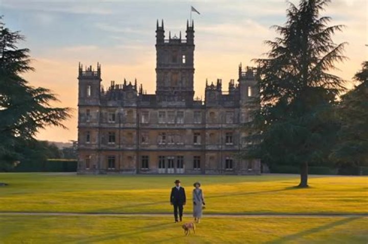 Was Reign filmed in a real castle?