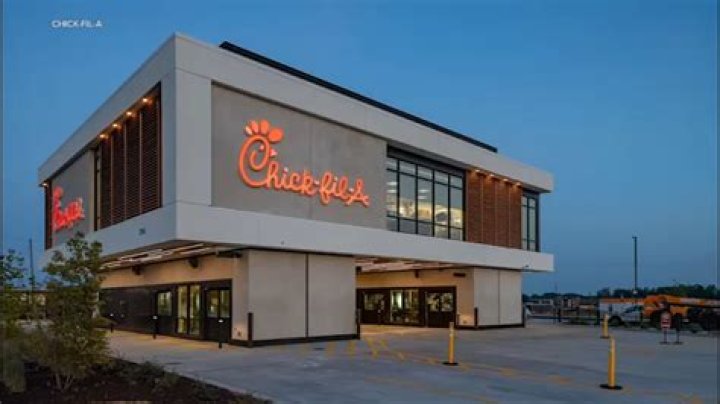 What age does chick fil a hire in Florida?
