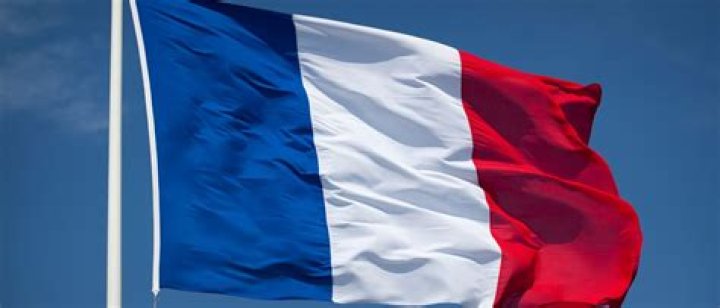 What does the blue mean in the French flag?