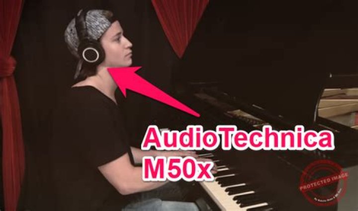 What equipment does Kygo use?