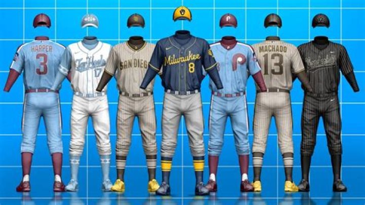 What is 10 WAR in baseball?
