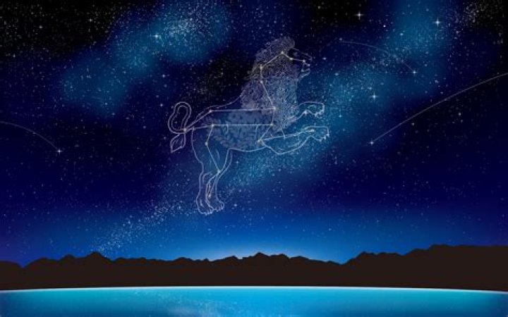 What is a Leo girl like?