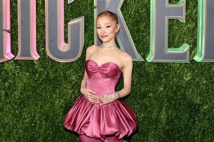 What is Ariana Grande's personality?