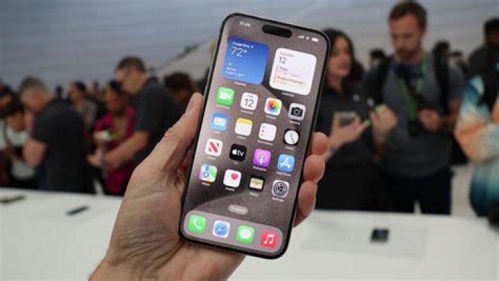 What is the best time to buy an iPhone?