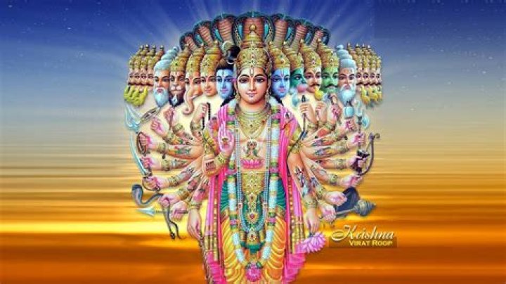 When did Krishna show vishwaroop to Arjun?