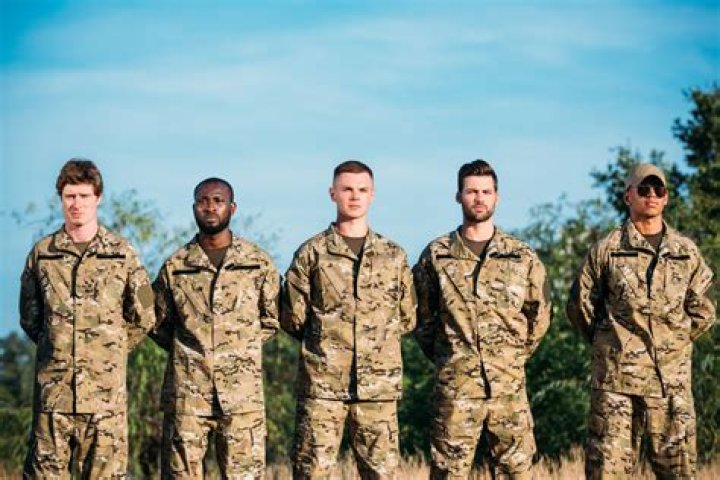 Where do single military guys meet?