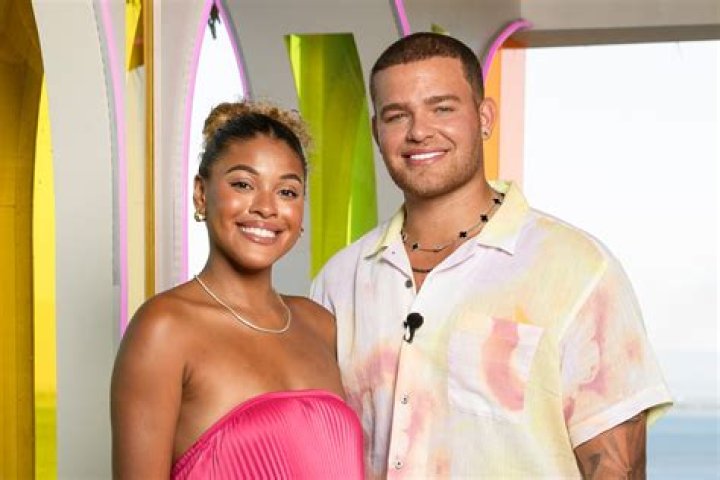 Where is Rosie from Love Island now?