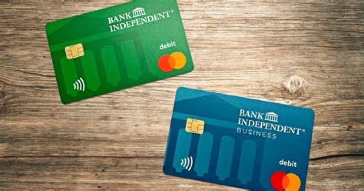 Which is better debit card or UPI?