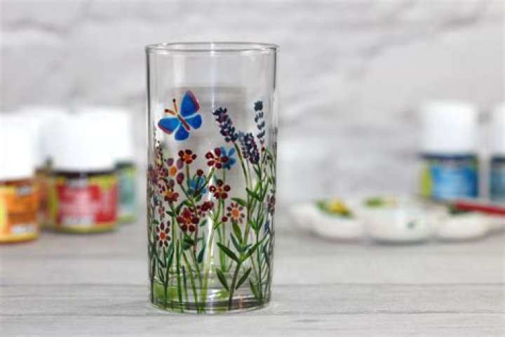 Which paint is best for glass?
