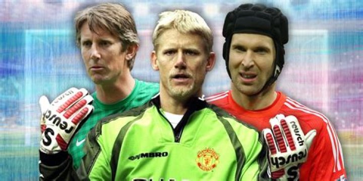 Who is the oldest goalkeeper?