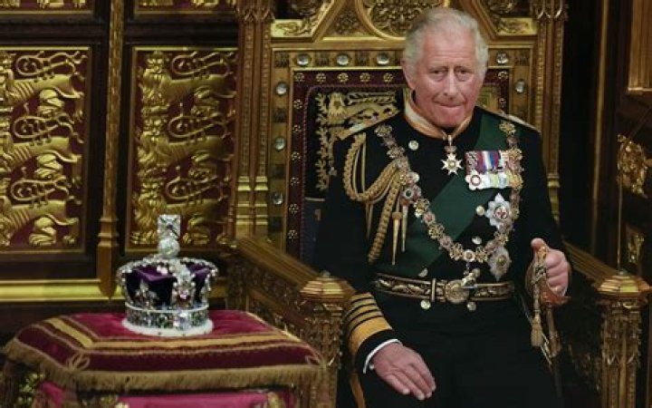 Who is the rightful king of Ireland?