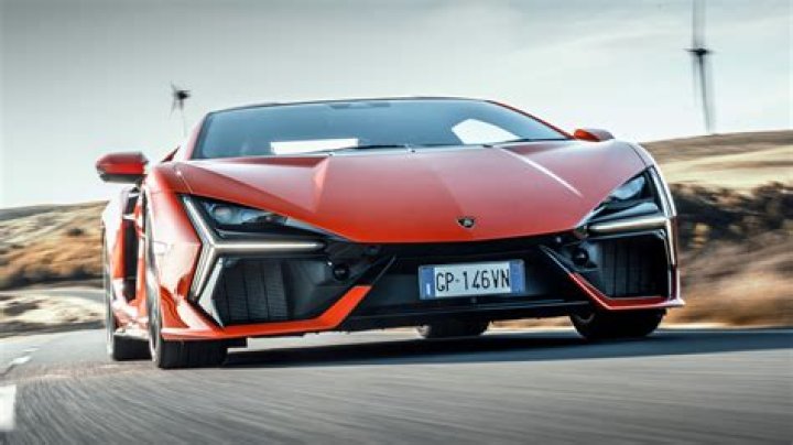 Who makes engines for Lamborghini?